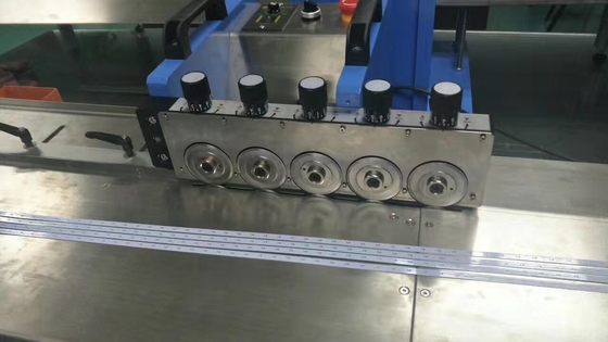 1200 mm LED PCB-bord snijmachine 5 blad lager snijspanning