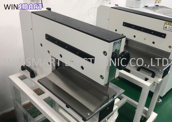 Goede prijs. Pneumatische Footpedal In werking gestelde PCB-Raadssnijmachine voor het Noterende Type van V online